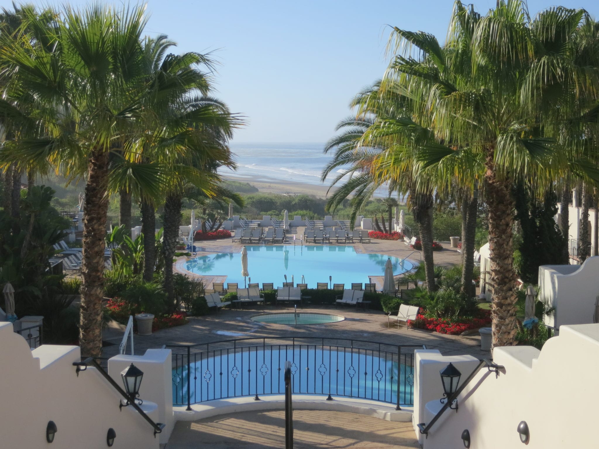 Soak, Sip, Sleep. Southern California’s most romantic ocean view resorts Soak, Sip, Sleep. Southern California’s most romantic ocean view resorts